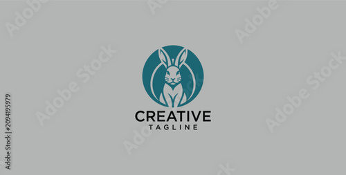 Canvastavla Modern minimalist rabbit logo for creative branding, symbolizing speed and ingen