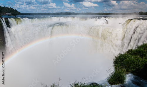 Obraz na plátně Natural scenery of Iguazu Falls in Argentina and Brazil, South America