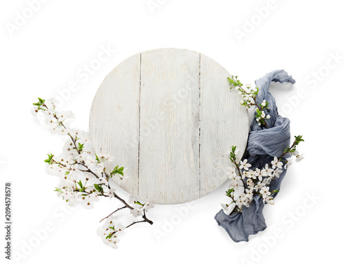 Wooden cutting board with b...