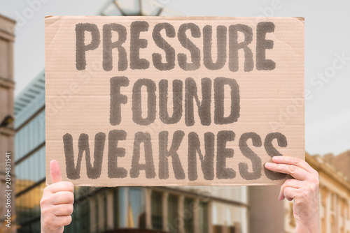 Schilderij op canvas "Pressure Found Weakness" Force located the flaw in the material