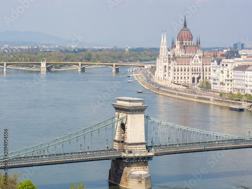Photography Panoramic view of the Hungarian Parliament, Széchenyi Chain Bridge and Margaret