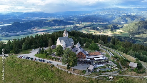 Schilderij op canvas Magdalensberg, Kirche am Gipfel, in Kärnten