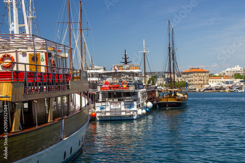 Bild auf Leinwand Ships on the sea in Zadar, Croatia