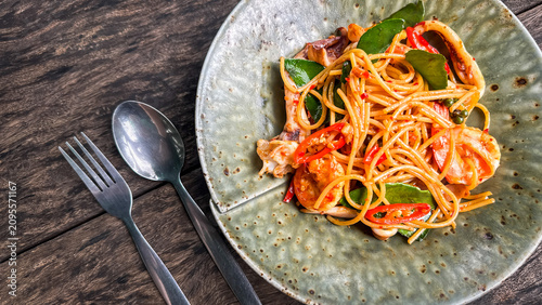 Spaghetti with Spicy Mixed Seafood