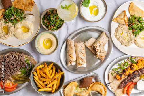Assortiment de plats traditionnel Libanais