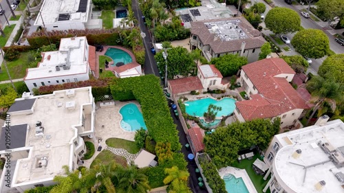 homes and housing in beverly hills california
