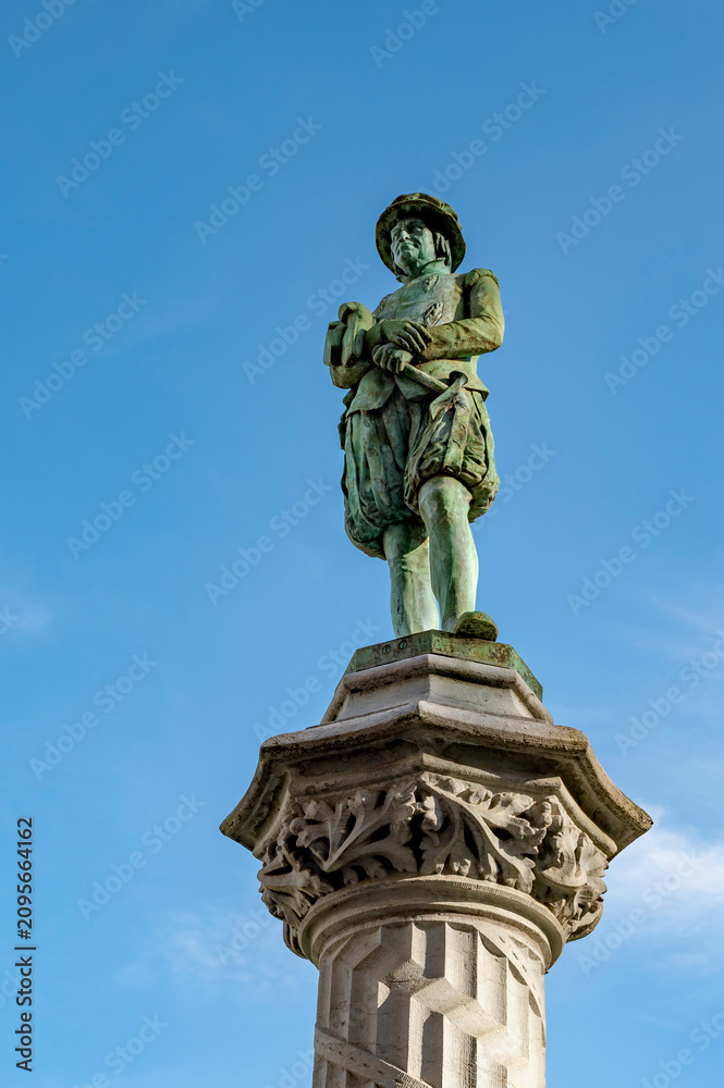 Obraz premium Statue du petit Sablon à Bruxelles