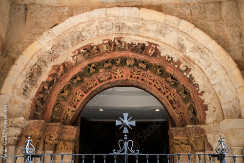 Obraz na płótnie The San Vicente church in the Historical center of Zamora city, Spain