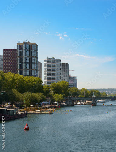 La zone de baignade dans la Seine, site de Grenelle, Paris, France