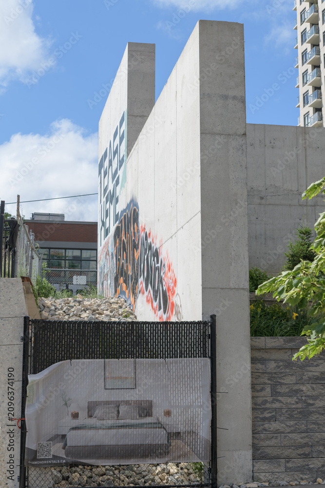 Obraz premium banner advertising The Diamond, an apartment complex, located at 950 Lansdowne Av, Toronto