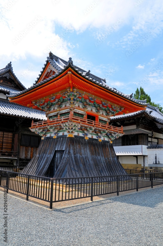 Fototapeta premium 酒見寺 鐘楼