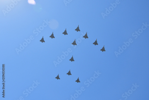 Fotografía French Air Force aircraft formation during Bastille Day rehearsal in Paris, Fran
