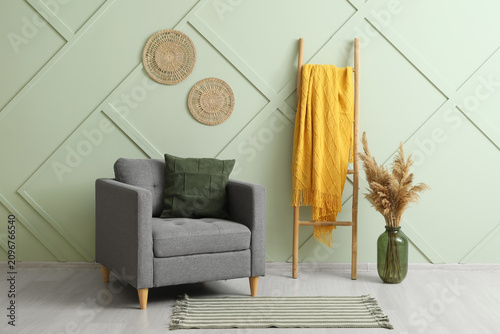 Cozy living room interior w...