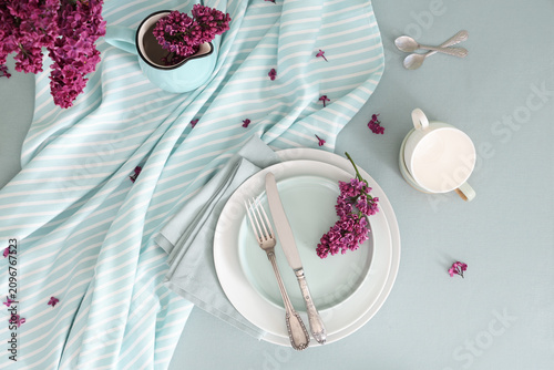 Beautiful table setting wit...