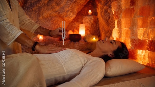 Sound healing with tuning fork in Himalayan salt cave