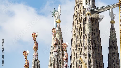timelapse of sagrada familia in barcelona with new cross on top