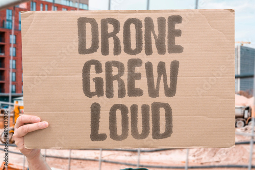 Konstfotografi "Drone Grew Loud" Continuous hum amplified