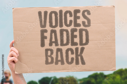 Quadro su tela "Voices Faded Back" Crowd chatter grew distant