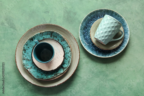 Clean plates, saucers and c...