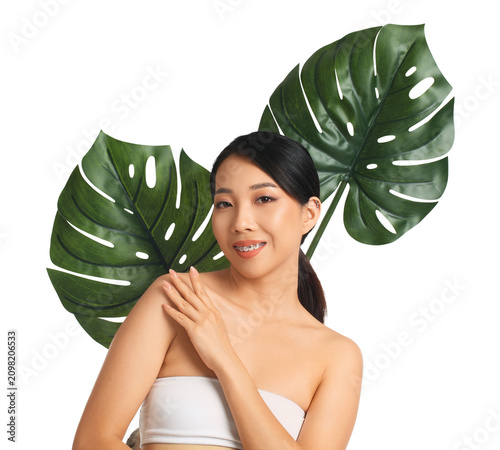 Beautiful young Asian woman...