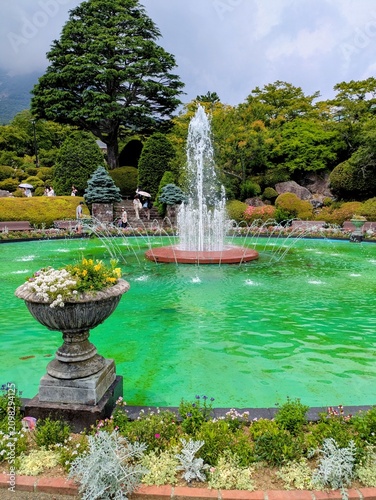 The fountain pond in the center of the park is one of Gora Park's iconic photo spots