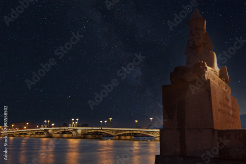 Obraz na plátně Sphynx statue on the bank of Neva river, Saint Petersburg, Russia under the star