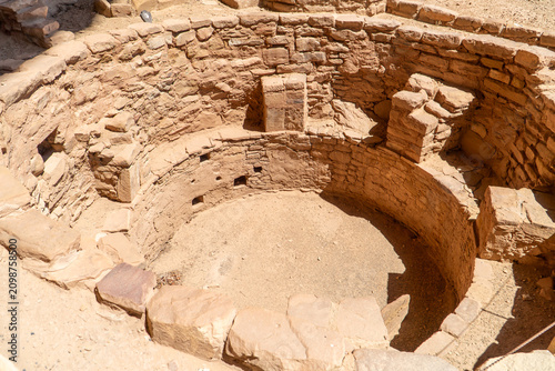 Картината върху платно Ancestral Puebloan Cliff Dwelling in Mesa Verde National Park