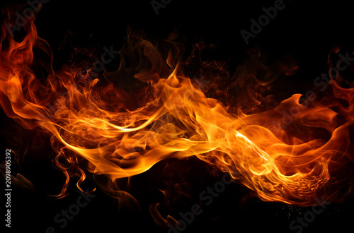 Foto Realistic Fire Flames Isolated on Black Background