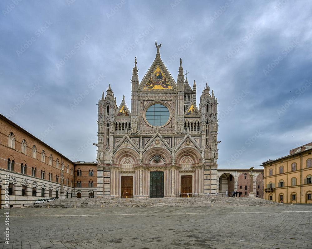 Obraz premium Siena, Italy- 14th April 2026 - A view of the Siena Cathedral or Duomo di Siena