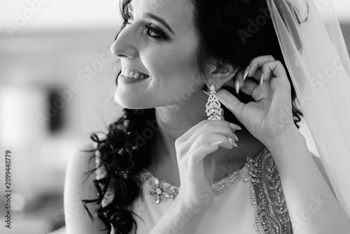 morning of the bride with the creation of the image