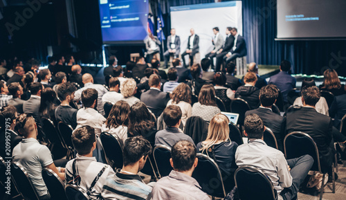 Quadro em tela Business conference audience attending professional panel discussion in corporat