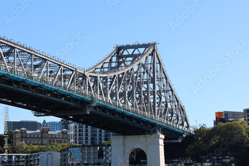Cuadro en lienzo Low-angle view of the Story Bridge, a heritage-listed steel cantilever bridge sp