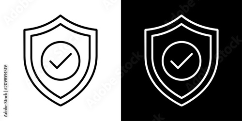 セキュリティ確認を表す盾とチェックマークの線画アイコン