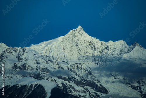 Fotografía China, Yunnan Province, Diqing Tibetan Autonomous Prefecture, Deqin County, Gol
