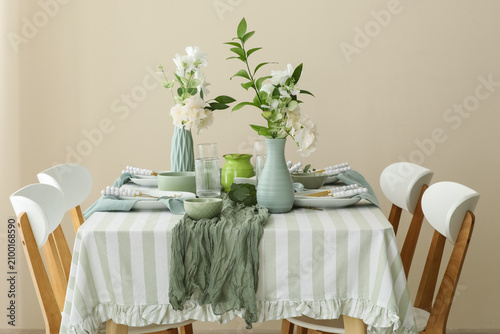 Elegant dining table set wi...