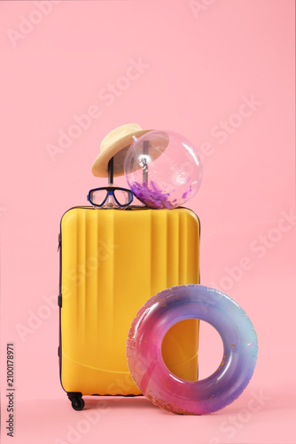 Inflatable ring, suitcase w...