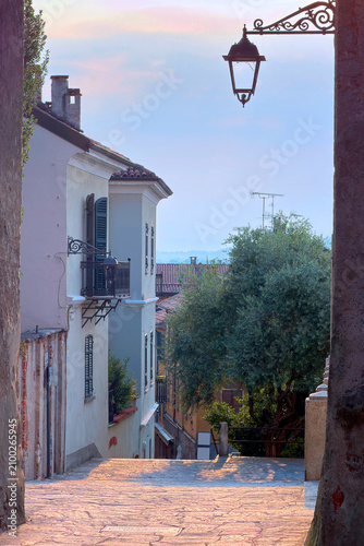 Konstfotografi street the old town of arona italy