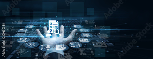 фотографія Quality manager handhold Assessment icon evaluating performance metrics