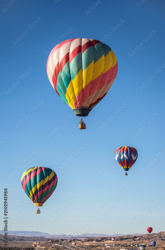 Naklejka premium Hot air balloons in flight