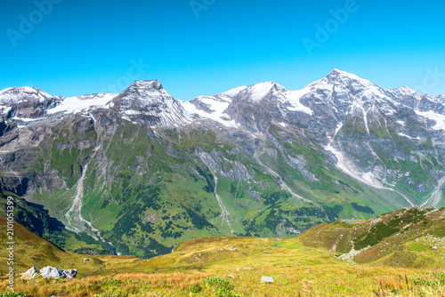 Foto Snow Capped Peaks of the Grossglockner in the Austrian Alps