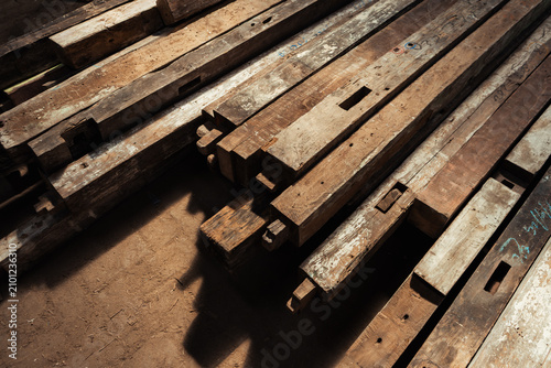 Tableau sur toile Close up of weathered reclaimed wood beams showing traditional tenon joint