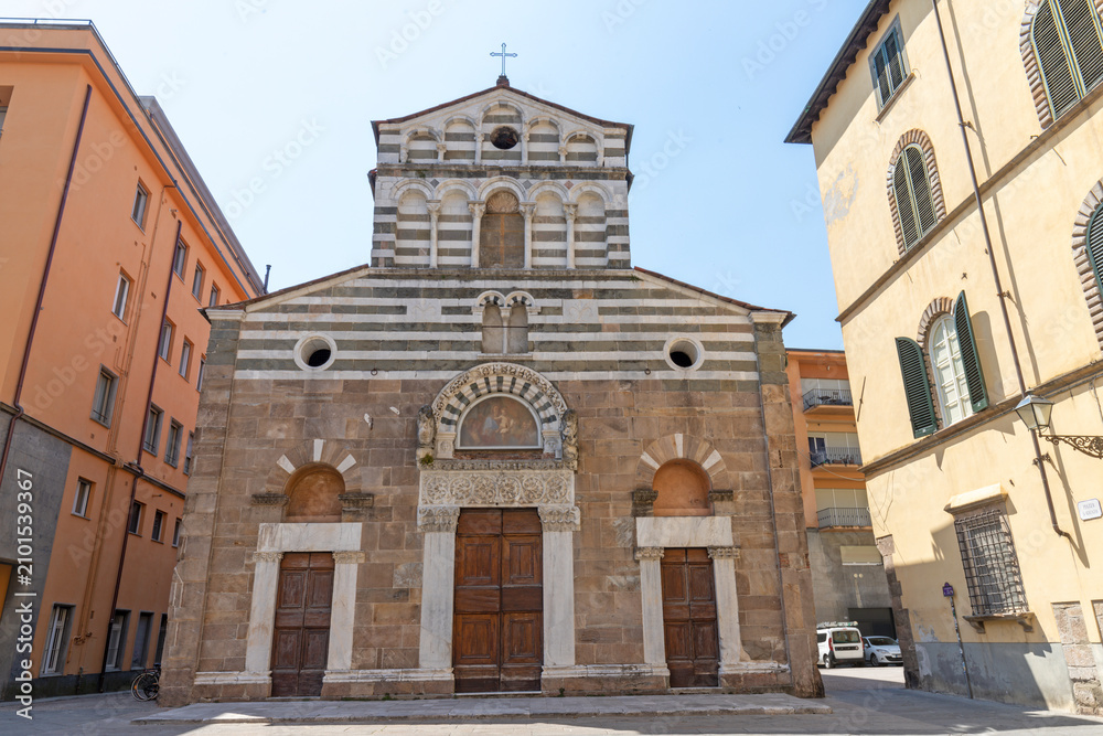 Obraz premium Lucca - The church Chiesa di San Giusto