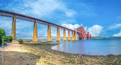 Фотография Forth Bridge across the Firth of Forth west of central Edinburgh, East Scottland