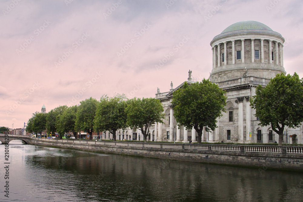 Fototapeta premium four courts courthouse in Dublin, Ireland