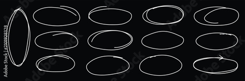 Hand drawn doodle ovals and circle ellipses style set. round rough thin frames. Round freehand shapes,hand drawn Vector ink illustration.