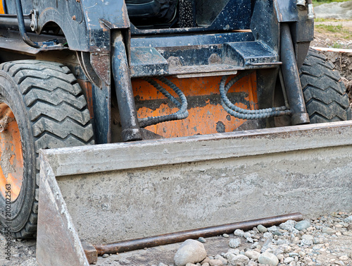 Skid-steer loader that resembles ZAUBERG or Bawoo models in appearance.