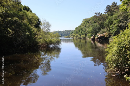 Rivière du Scorff: vue prise sur la commune de Pont-Scorff (Bretagne, Morbihan, France)
