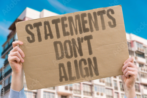 Cuadro en lienzo "Statements Don't Align" Public remarks are contradictory