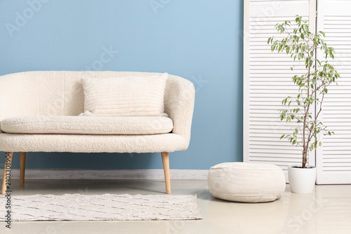 Cozy living room interior w...