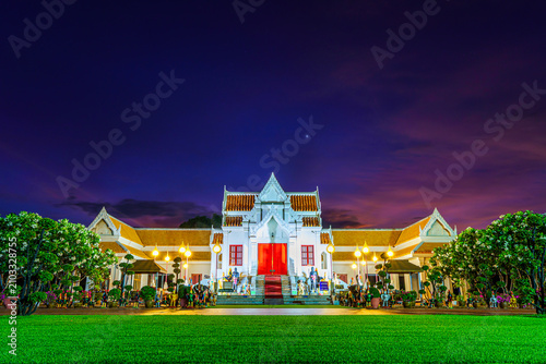 Konstfotografi Court of Thai King Naresuan statue monument after demolishing the structure that obscured the front move it to the back for dignified and beautiful